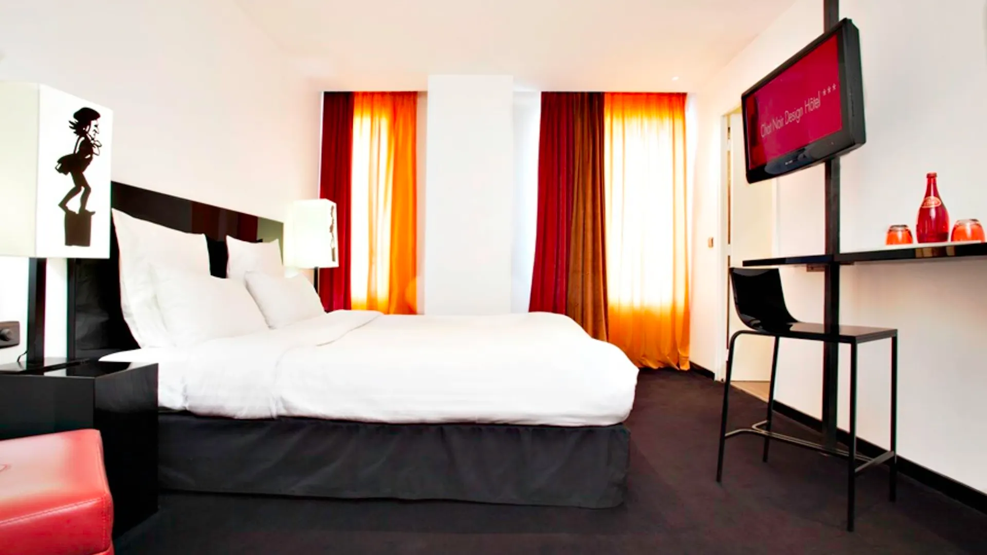 Le Noir Hotel