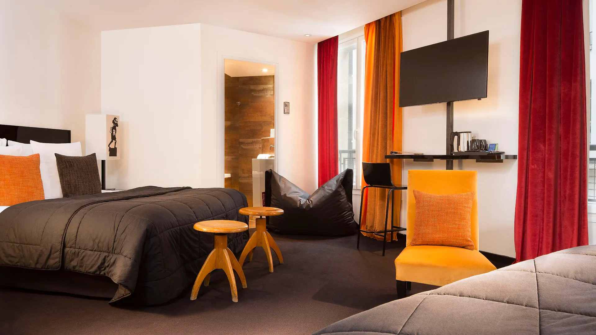 Otel Le Noir 4*
