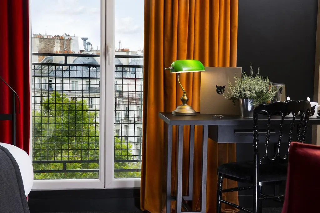 Otel Le Noir